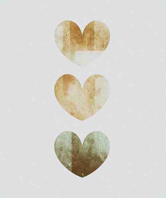 妻社官网用户讨论激烈|日常生活写照片段广泛传播